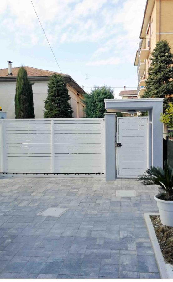Bed and Breakfast Alcivico3 Civitanova Marche Exterior foto