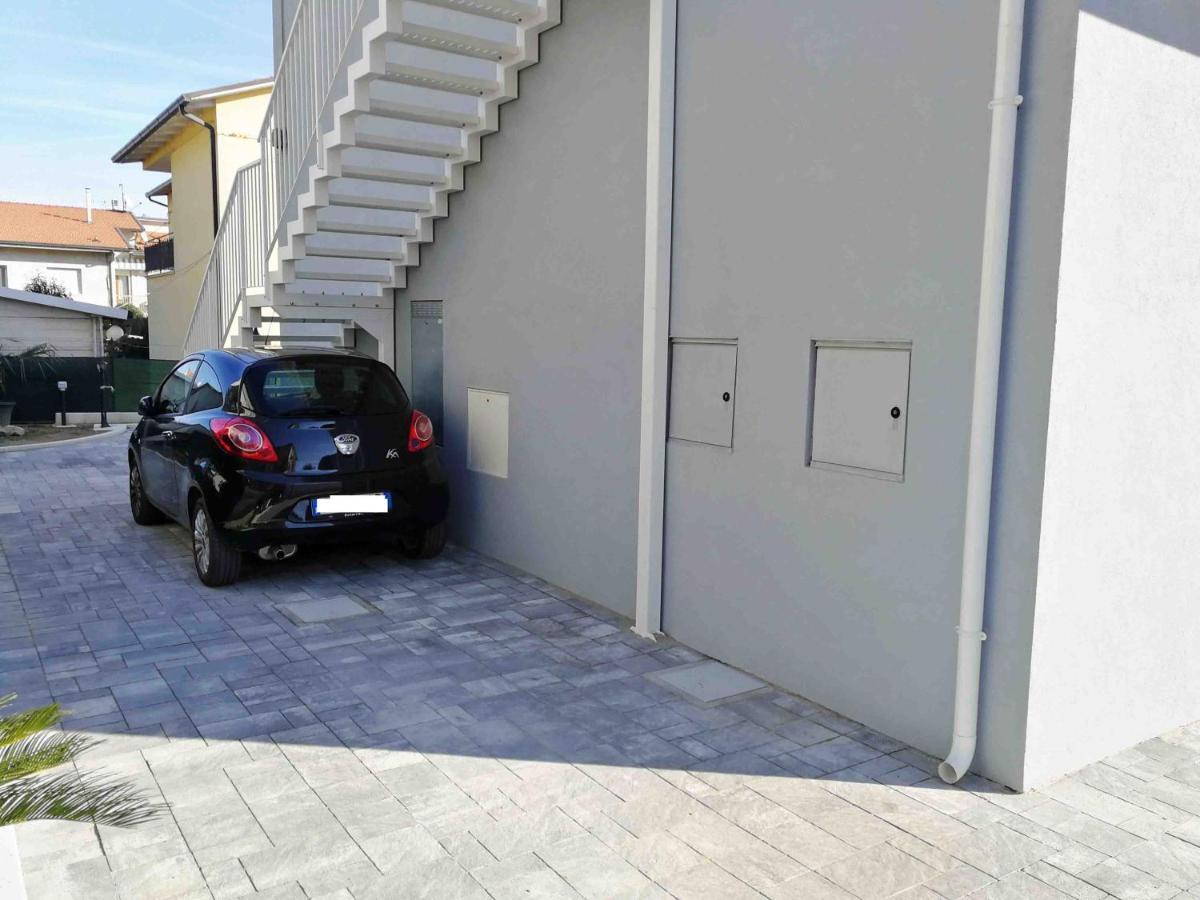Bed and Breakfast Alcivico3 Civitanova Marche Exterior foto